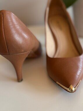 Dress Shoes  Size 7 Pour La Victoire Tan